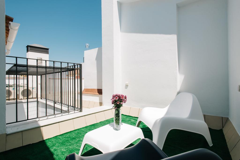 Hostly Acetres 2A-Penthouse In City Center-Fibre-Parking Opt Seville Exterior photo